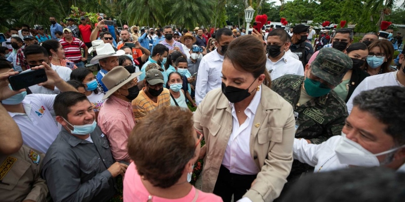 Castro dijo que as cercanía a la población es el primer paso