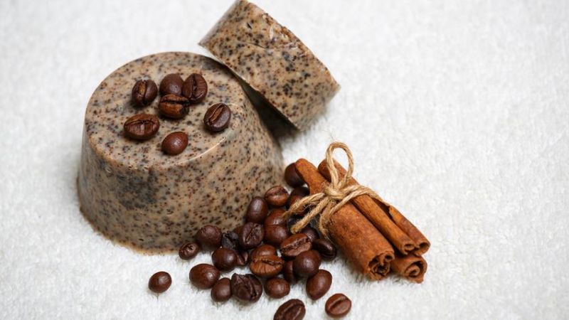 Cómo hacer un exfoliante de café