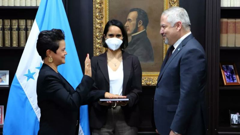 embajadora alterna ante la ONU