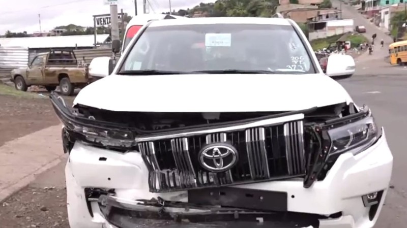 taxista choca con Prado en la capital