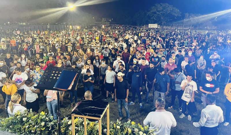 En el año 2021, el exreguetonero manifestó que fue en Honduras donde realizó una evangelización que cambió su vida para siempre.