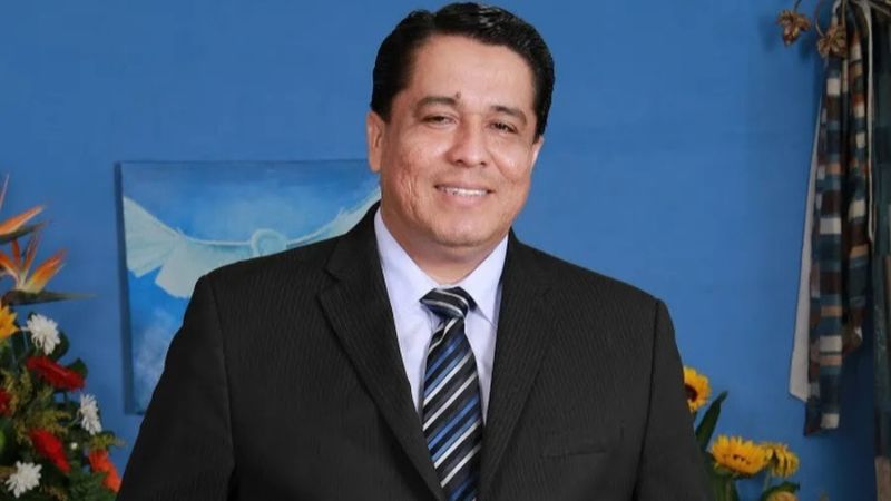 medidas sustitutivas a Roy Santos