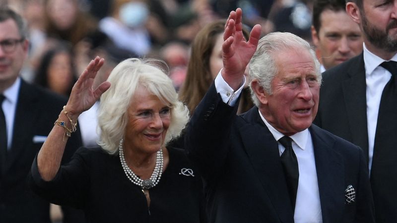 Carlos III llega a Londres