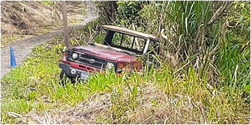 hombre muerto dentro de carro (1)