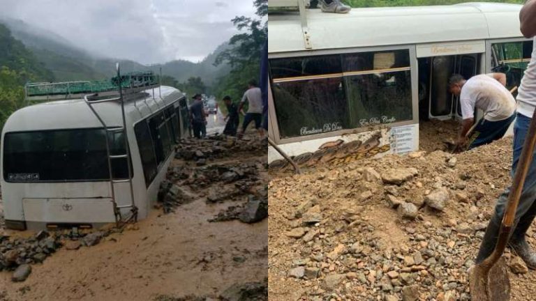 Bus atrapado en Yoro