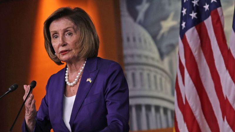 Nancy Pelosi renuncia Cámara