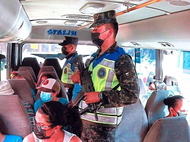 Policía militar