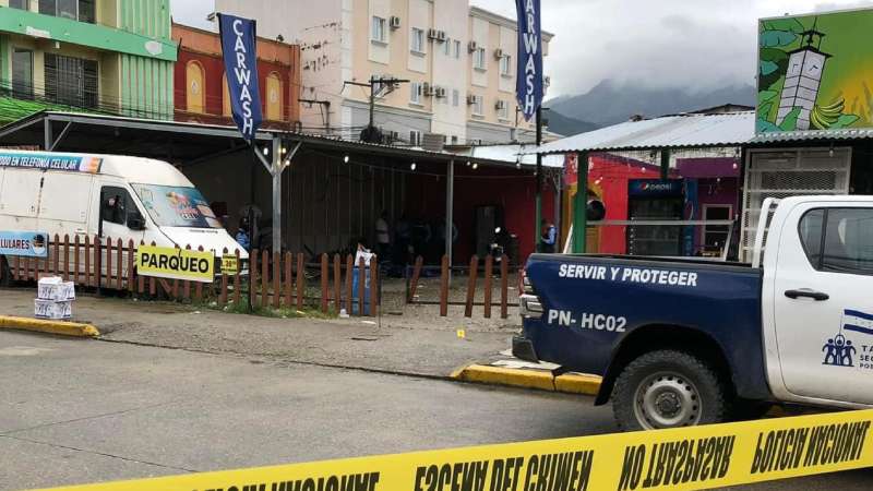 Guardia mató dos personas en carwash