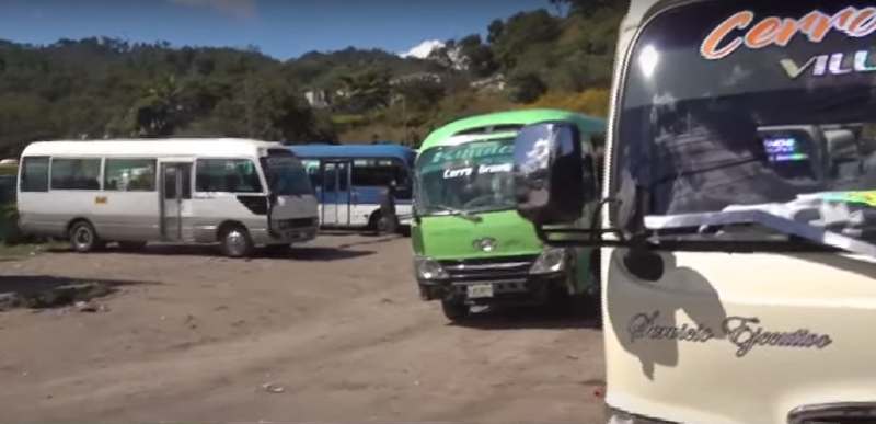 Toma de carretera hacia Olancho