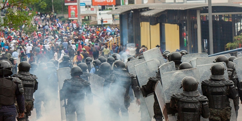 REPRESIÓN HONDURAS