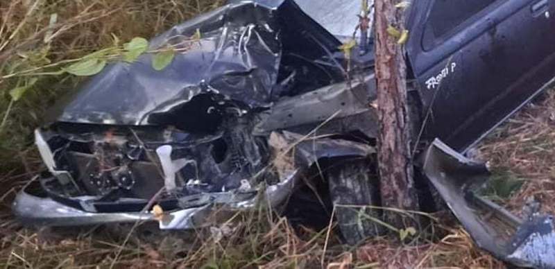 Así quedó el vehículo que participó en el accidente.