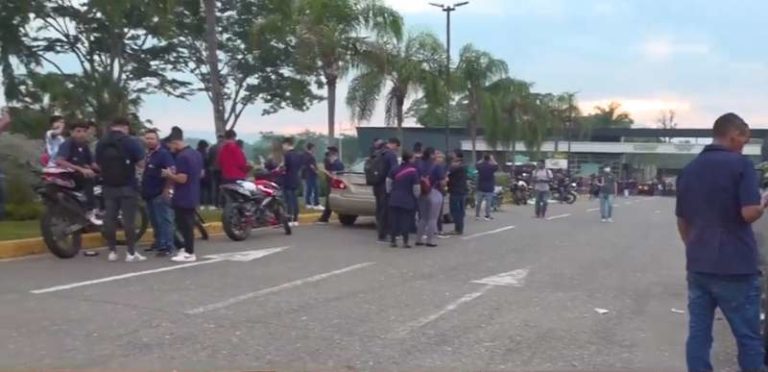 Protesta de empleados de maquila